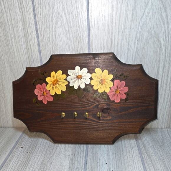 Vintage Other - Vtg Hand-Painted Floral Wooden Key Holder Plaque Farmhouse Country
